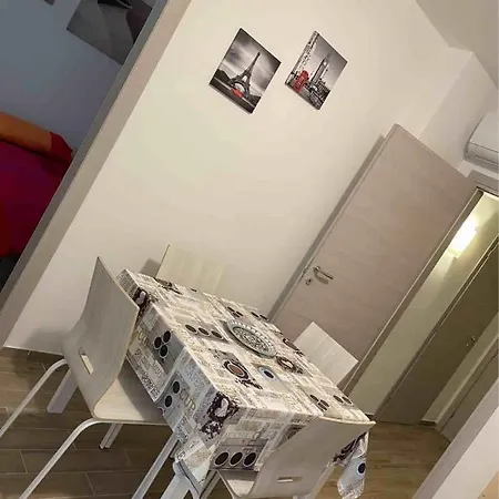 Appartamento Viale84 *