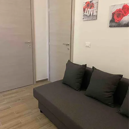 아파트 Viale84 *